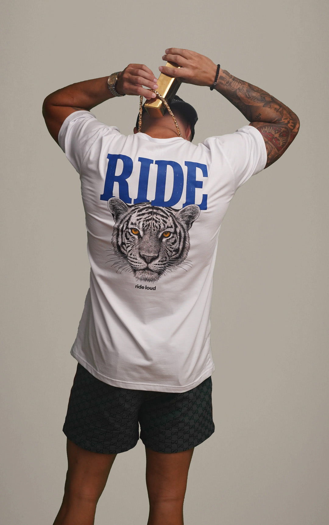 Ride Loud – Bela Muška Oversized Streetwear Majica